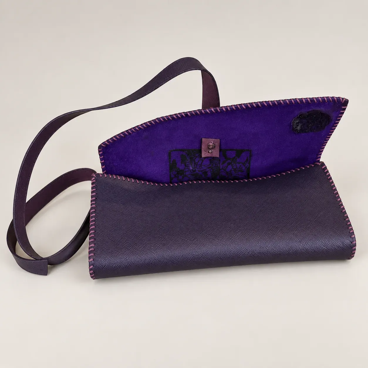Manijeh Clutch detail view 3